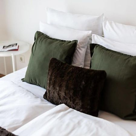 Pleasant & Comfy Apartment In Super Location Budapest Esterno foto
