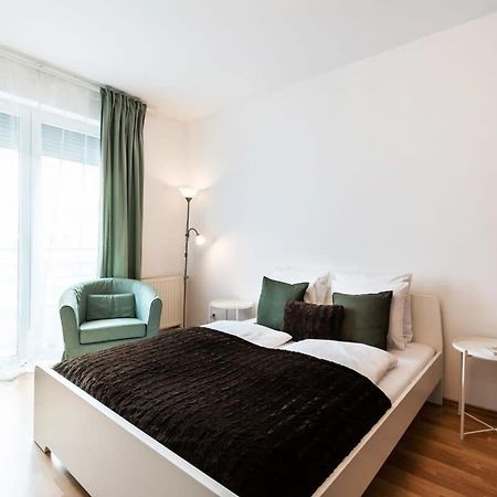 Pleasant & Comfy Apartment In Super Location Budapest Esterno foto